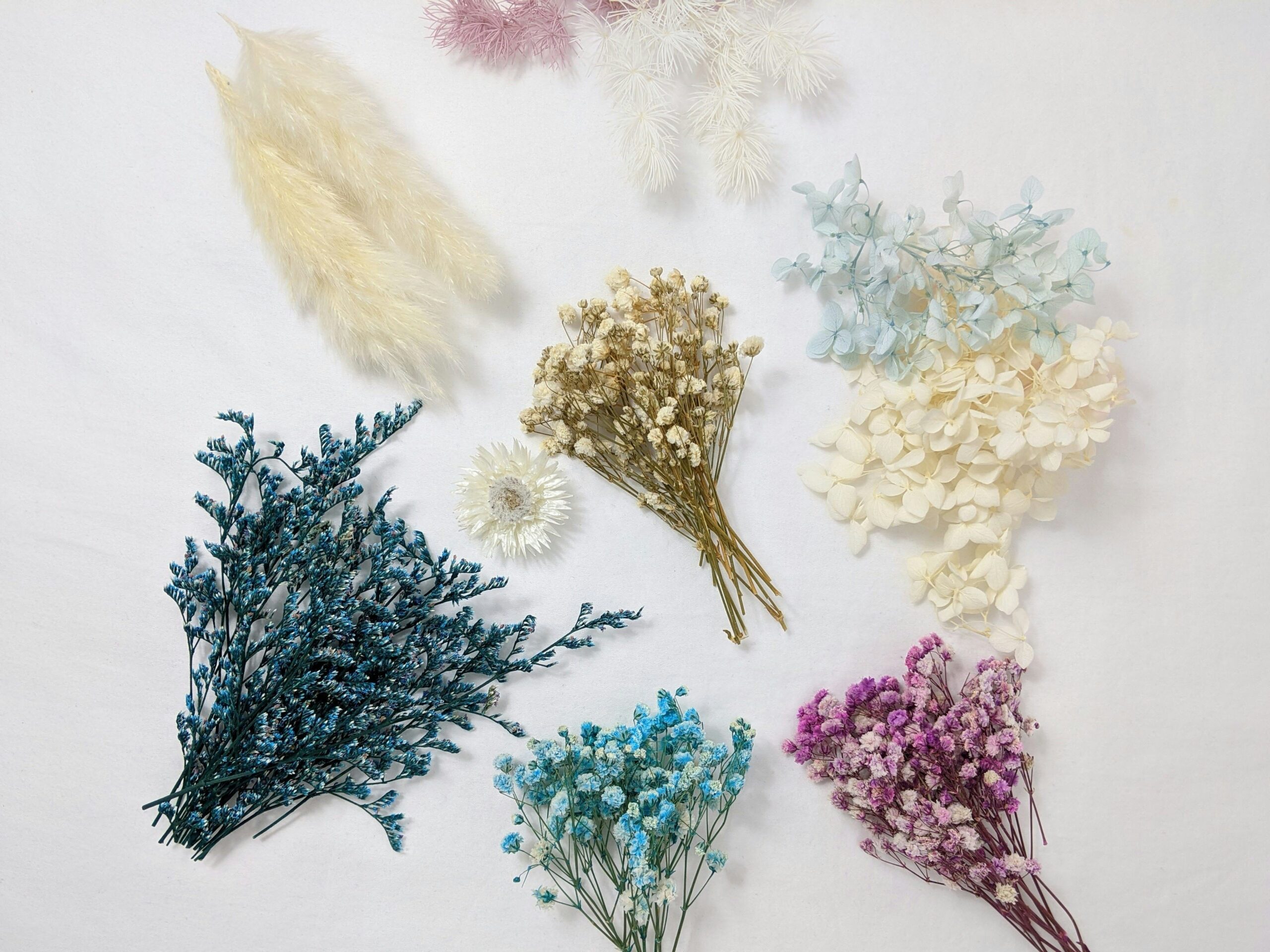 The Art of Preserving and Arranging Everlasting Flowers